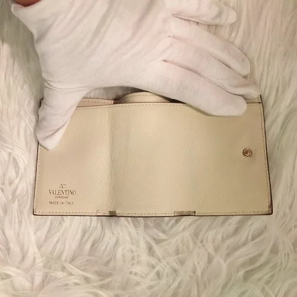 VGUC Valentino Garavani Rockstud Compact Wallet (w/ Auth, Care & RFID Cards) - Picture 9 of 12